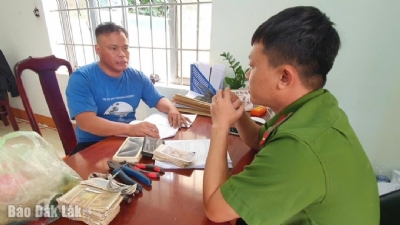 Bắt giữ đối tượng nghiện ma túy chuyên trộm đồ ở các ki-ốt bán hàng ven đường
